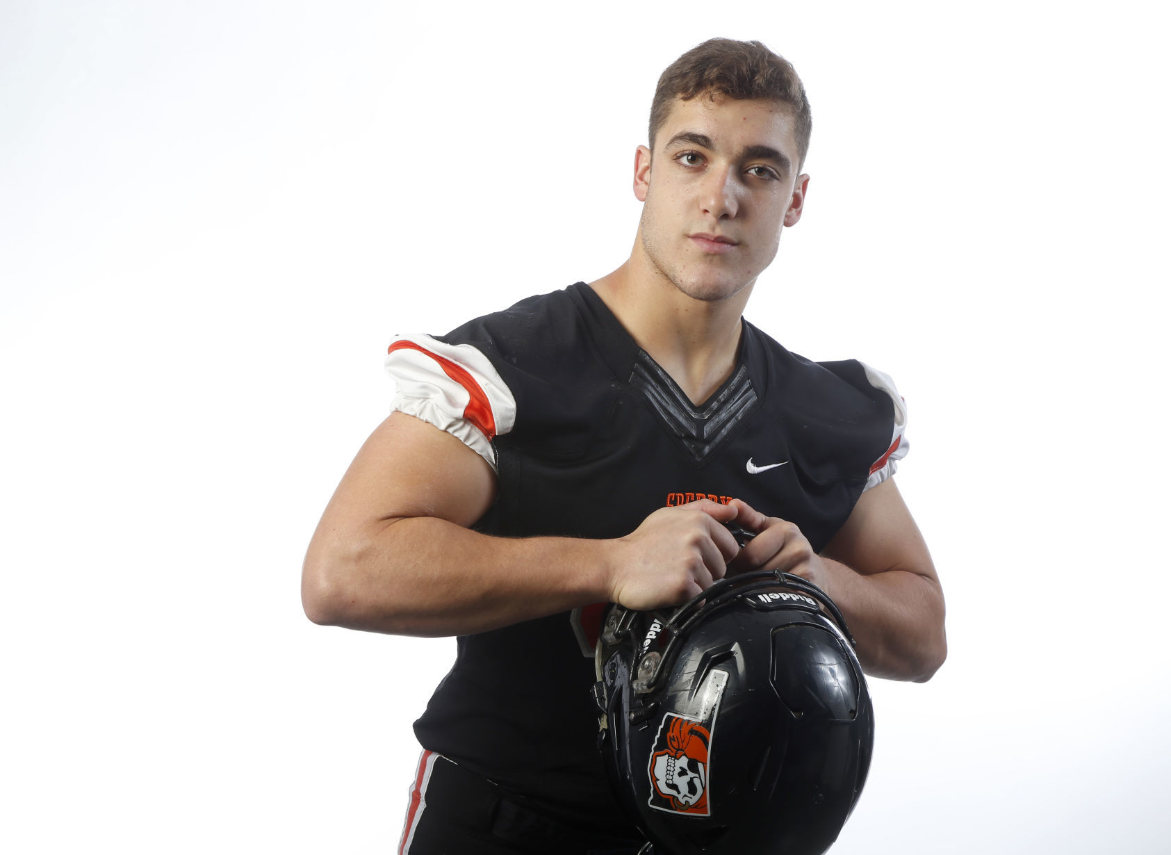 DL: Walker Niver, Sperry
